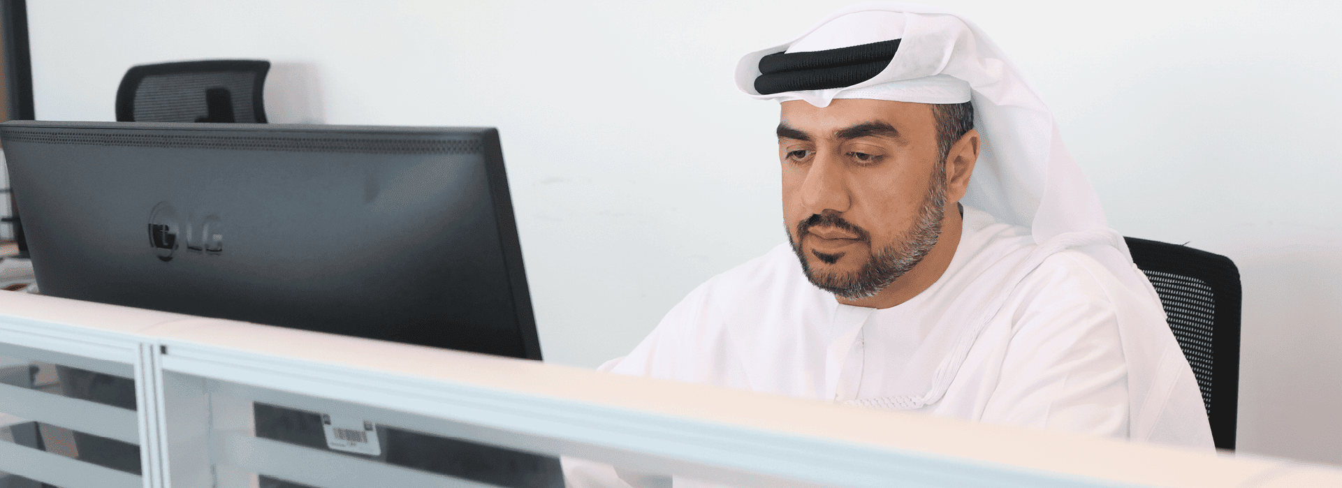 الارتقاء بآليات استقطاب الكفاءات والتأهيل وتخطيط القوى العاملة